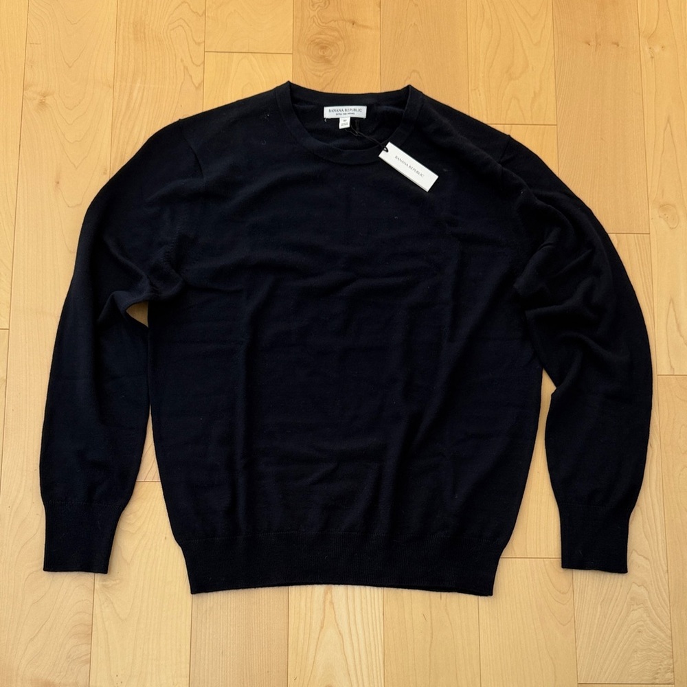 Banana Republic Women’s Navy Blue Sweater Size Medium